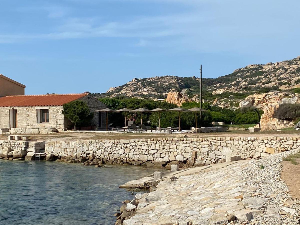 Appartamento Il Caracolo A Cala Francese La Maddalena  Exteriér fotografie